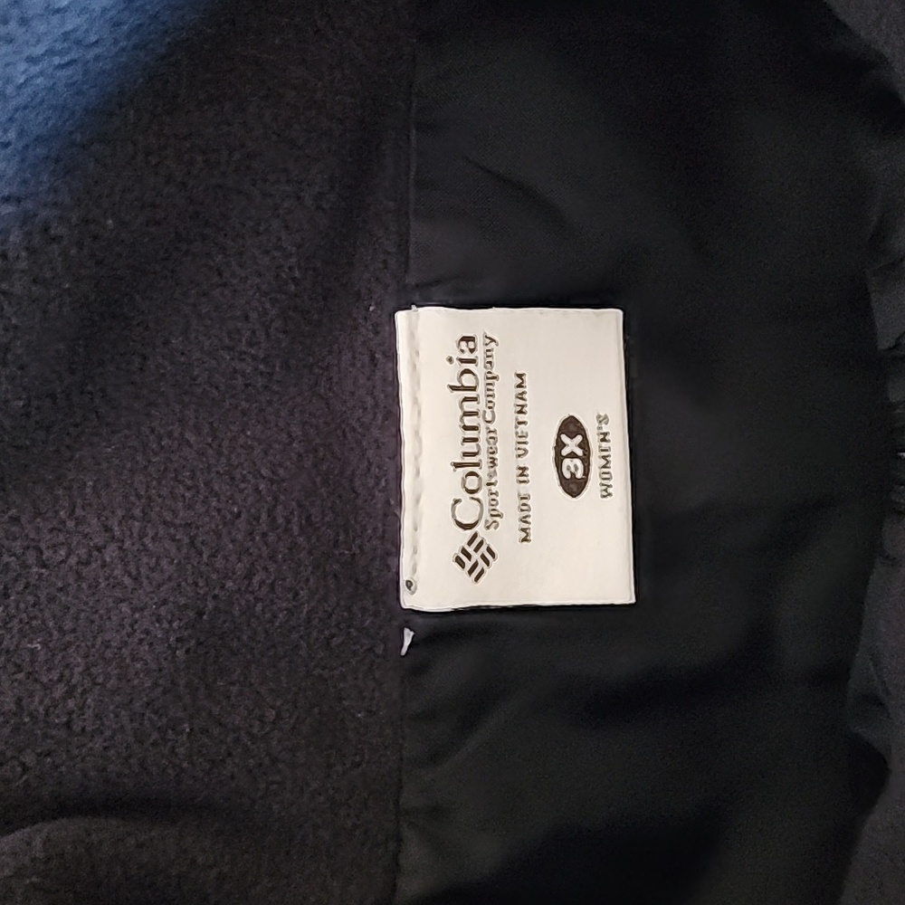 Columbia   Black Fleece Vest Brand New - Picture 7 of 7